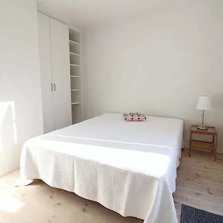 Íbúð Main Street Apt, The Location